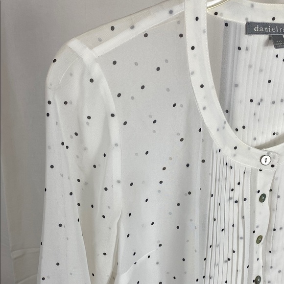 Daniel Rainn Cream 3/4 Sleeve Mandarin Collar Blouse - Picture 4 of 7